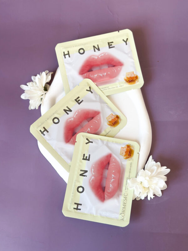 IMG_8543 ماسك الشفتين بالعسل
